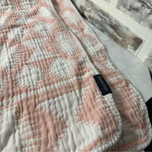 Pendleton falcon cove cotton baby blanket coral pink white Western
